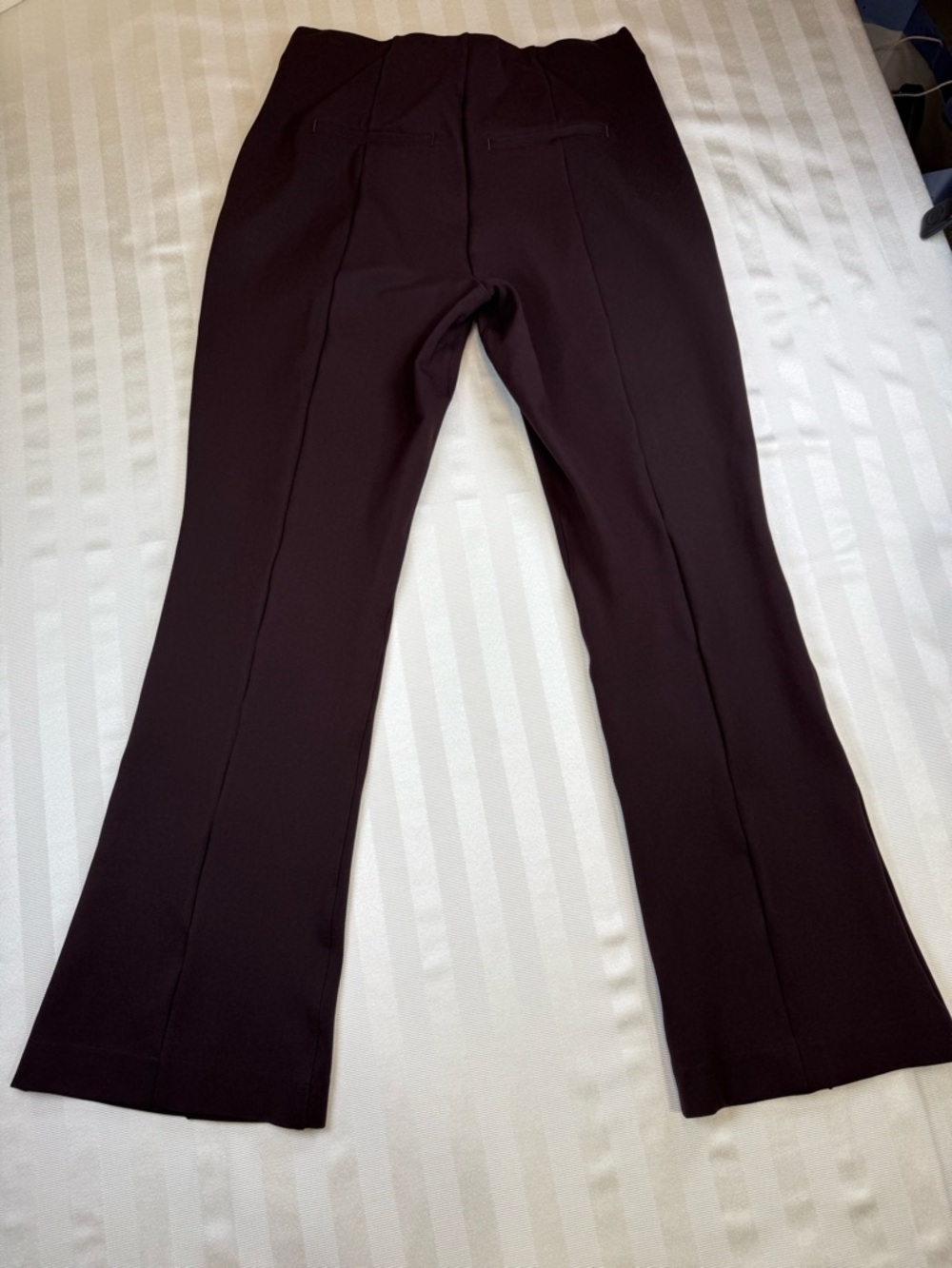 SPANX Micro Pont’e Flare Pants Size XL Deep Burgundy Boot Cut #20792R - Picture 4 of 14